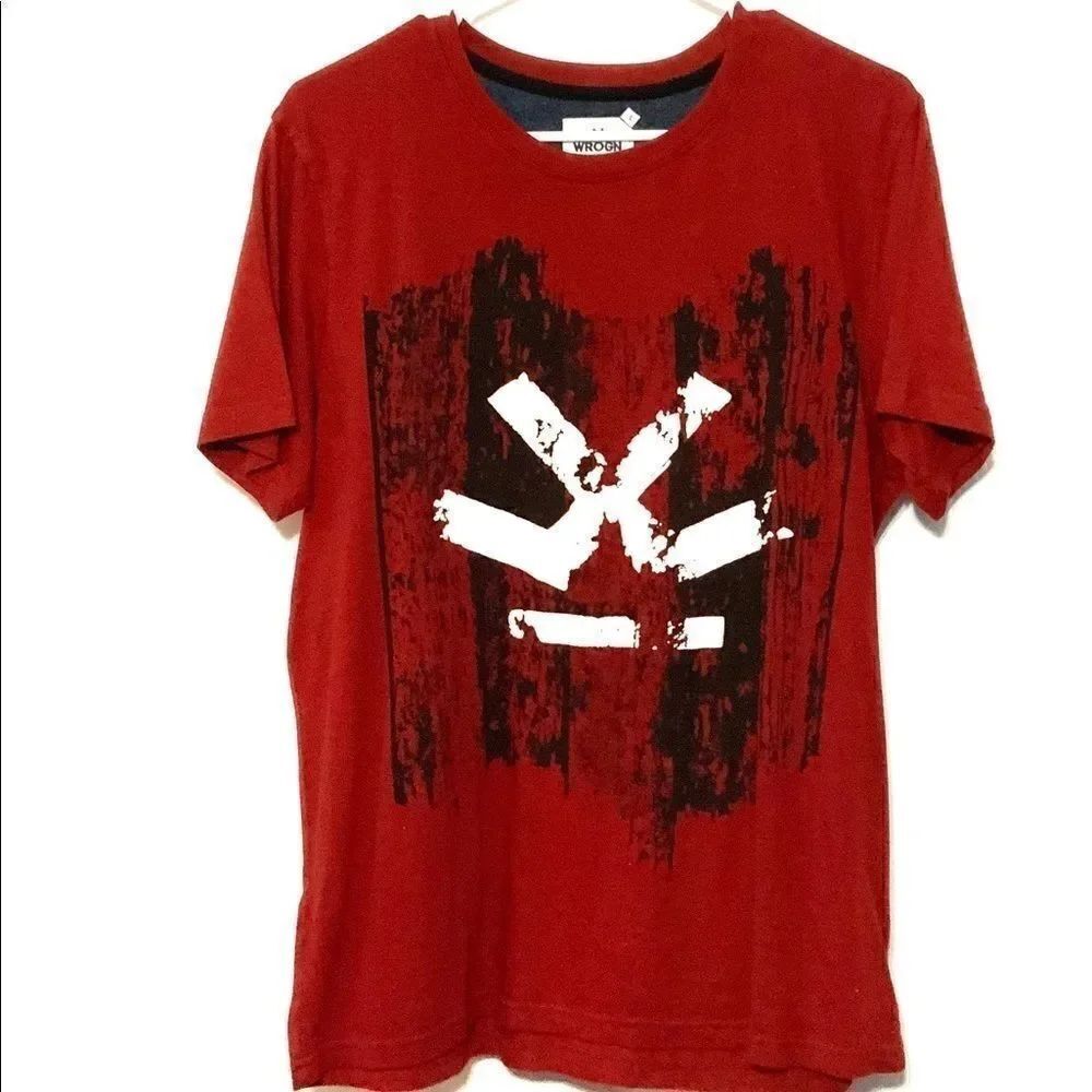 Wrogn red distressed short sleeve tee large
